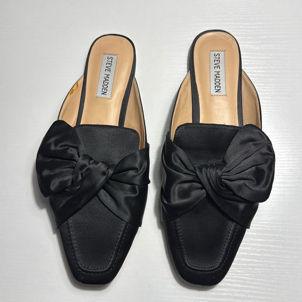 Steve Madden black satin flat mule